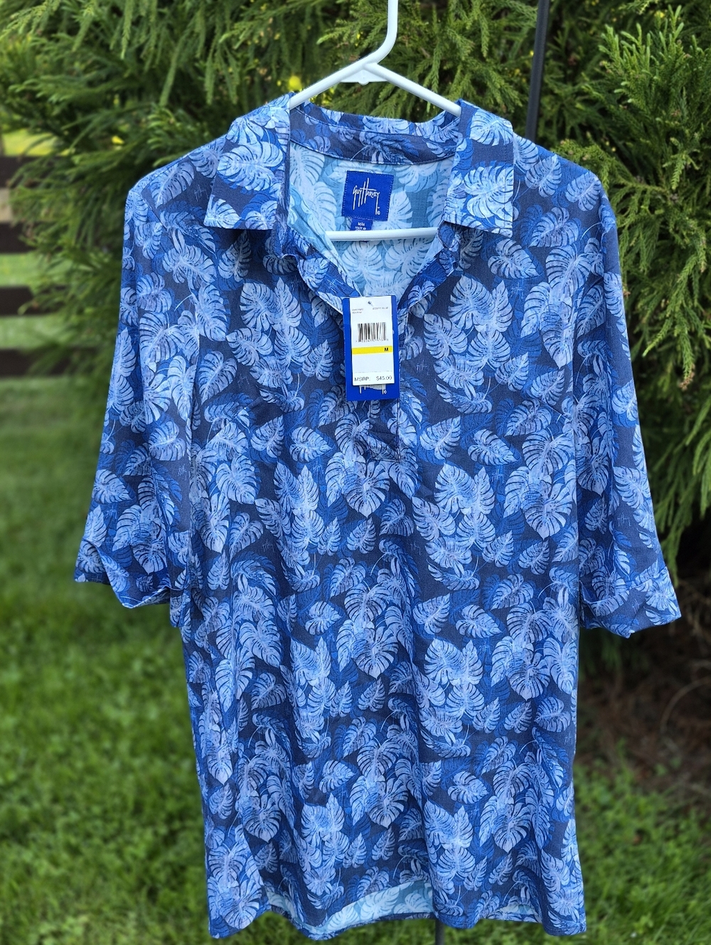 NWT Mens Guy Harvey Blue Leaf Print Shirt Size Medium